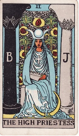 La Sacerdotisa (The High Priestess)